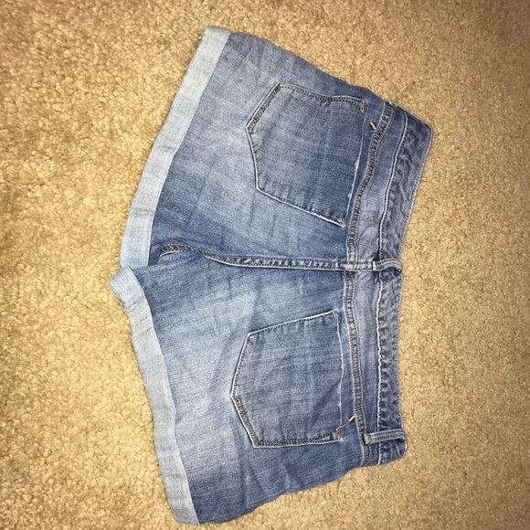 Denim shorts - Picture 2 of 2